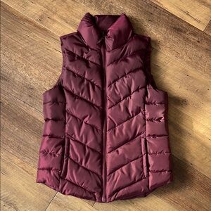 SO Women's Burgundy Puffer Vest